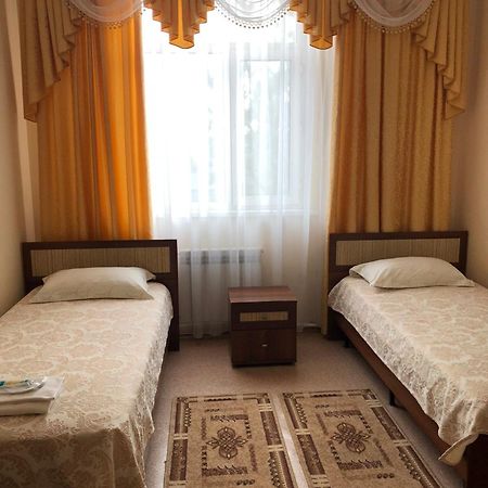 קוסטנאי Mirage Hotel מראה חיצוני תמונה