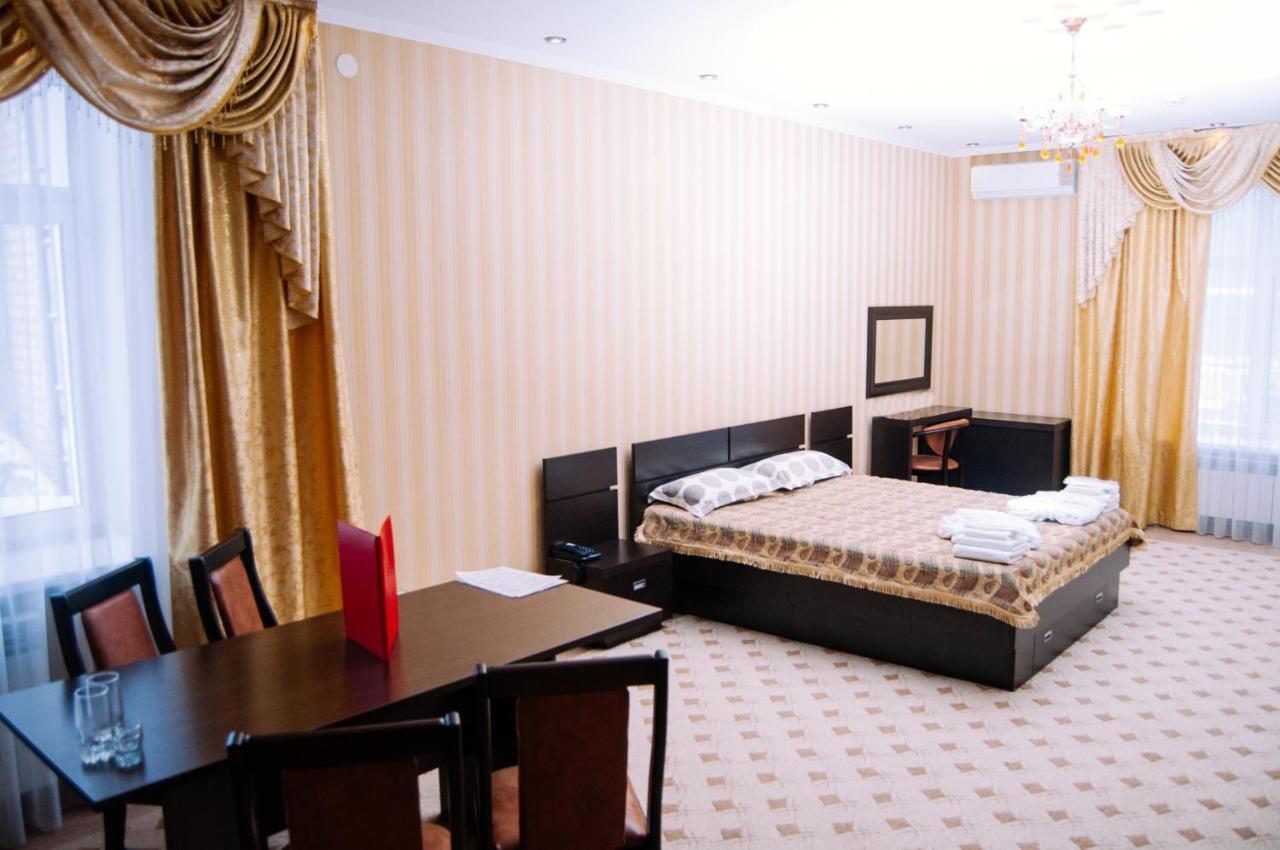 קוסטנאי Mirage Hotel מראה חיצוני תמונה